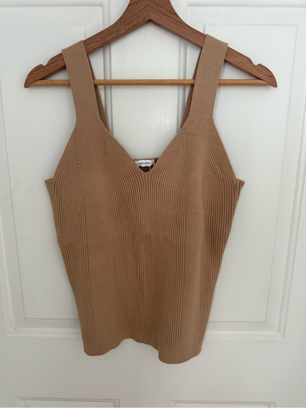 Wide-Strap Ribbed Tank Top in Tan